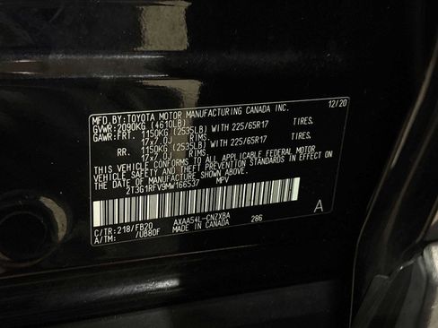 Used 2021 Toyota RAV4 LE w/ Carpet Mat Package (TMS) AWD/4WD image 14