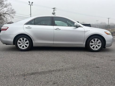 Used 2009 Toyota Camry Hybrid Sedan 4D image 9