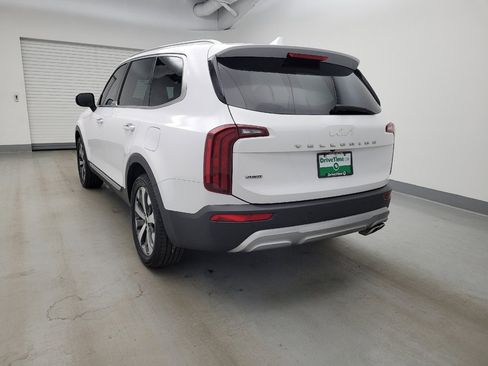 Used 2022 Kia Telluride S AWD/4WD image 5