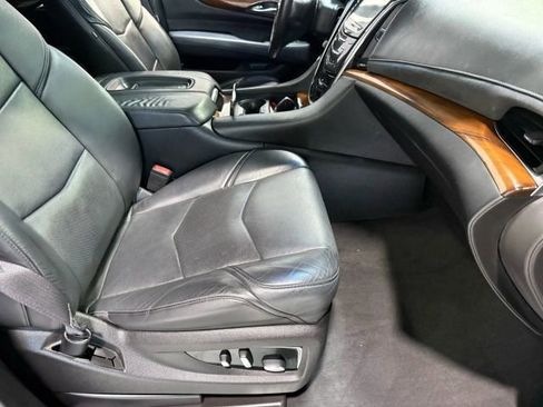 Used 2017 Cadillac Escalade Premium Luxury image 27