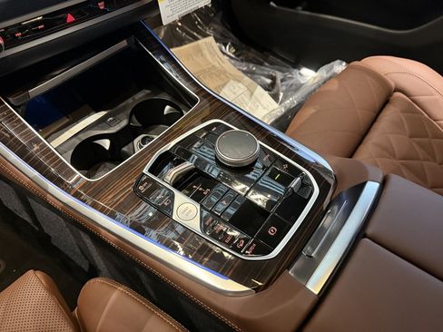 New 2026 BMW X5 xDrive50e w/ M Sport Package image 10