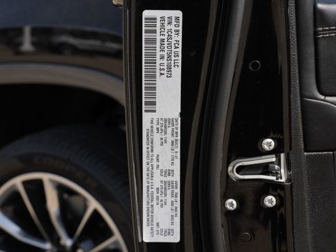 Used 2022 Jeep Wagoneer Series III w/ Premium Group I image 32