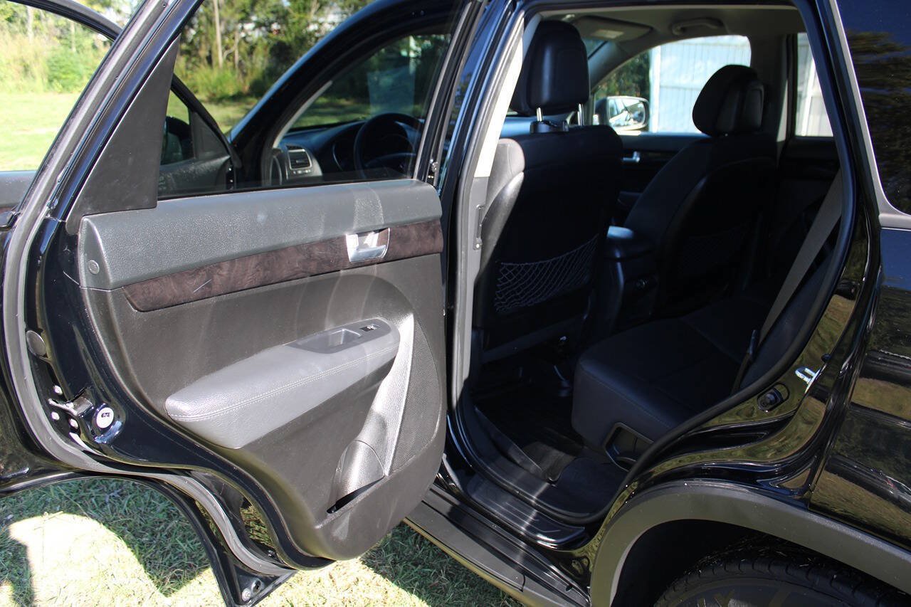 Used 2014 Kia Sorento LX FWD image 29