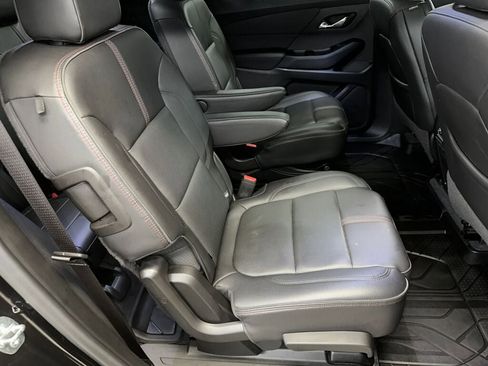 Certified 2022 Chevrolet Traverse RS w/ LPO, Floor Liner Package image 33