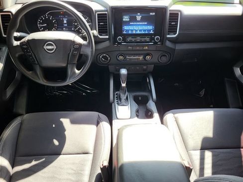 Certified 2023 Nissan Frontier SV AWD/4WD image 19