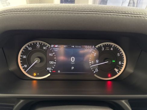 Used 2023 Land Rover Defender 130 S image 28