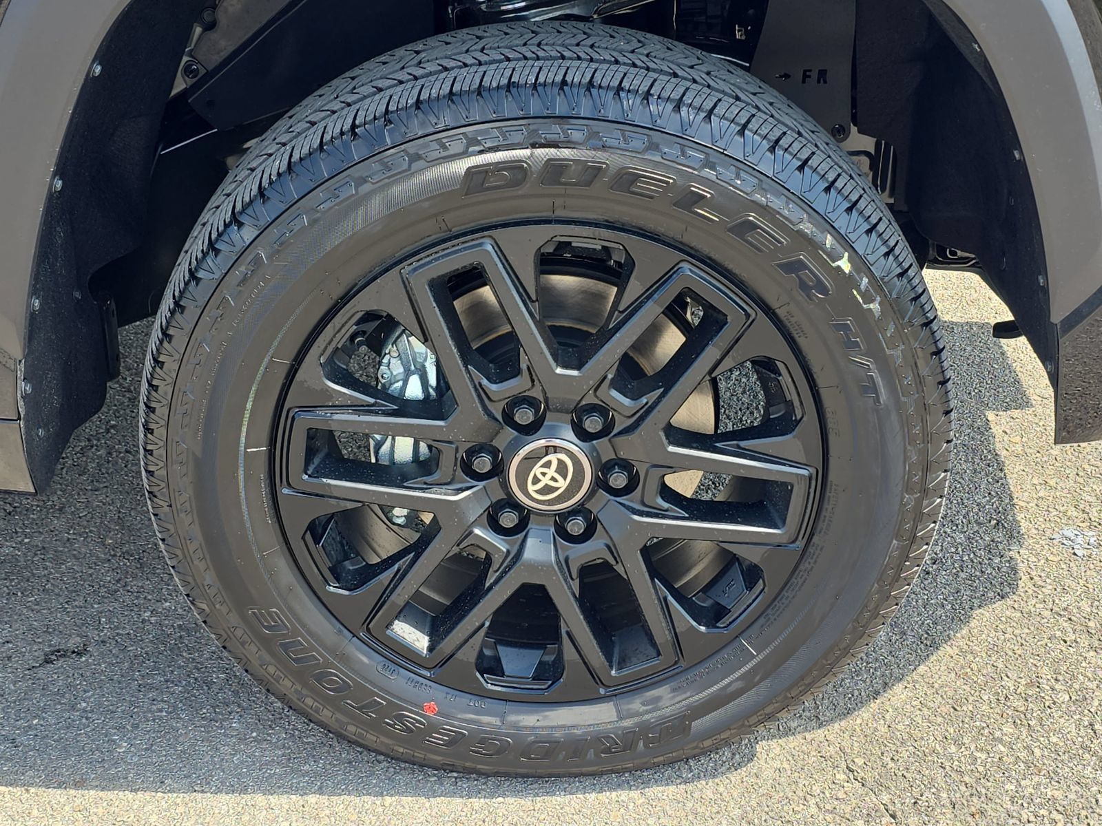 New 2026 Toyota Tundra 4x4 CrewMax Hybrid image 28