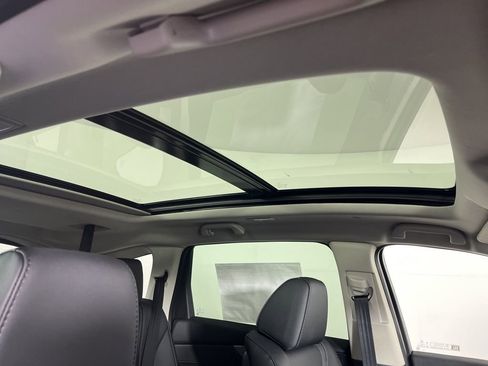New 2026 Acura MDX SH-AWD image 11