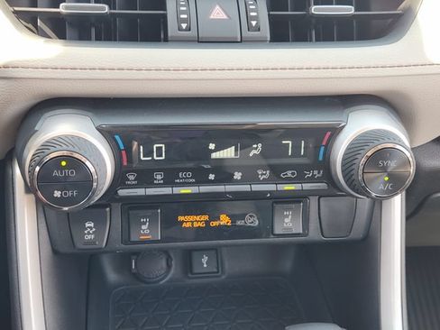 Used 2021 Toyota RAV4 XLE Premium AWD/4WD image 14