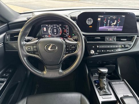 Used 2022 Lexus ES 350 image 8