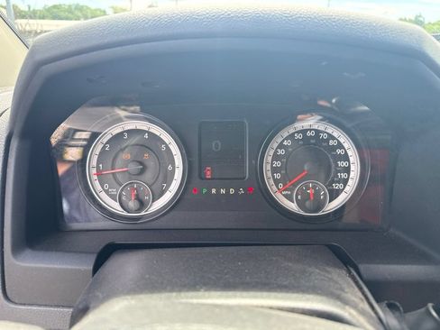 Used 2014 RAM 1500 Express RWD image 6