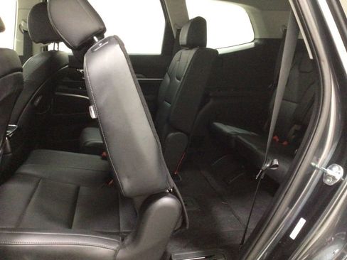 Used 2024 Kia Telluride EX AWD/4WD image 18