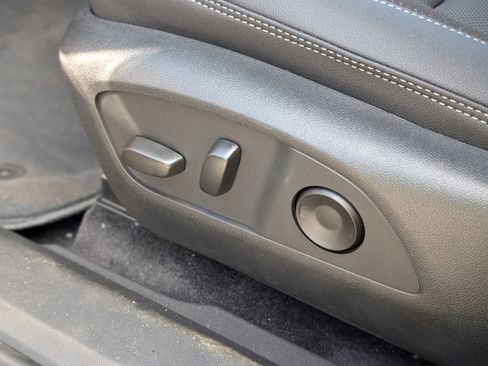 New 2025 Chevrolet Blazer EV LT image 26