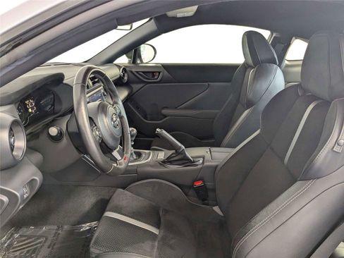 Used 2024 Toyota GR86 Premium RWD image 11