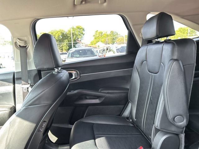 Used 2025 Kia Sorento EX AWD/4WD image 21