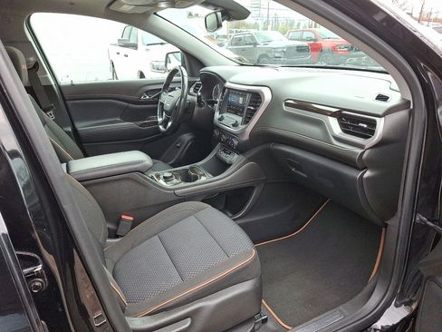 Used 2021 GMC Acadia AT4 image 11