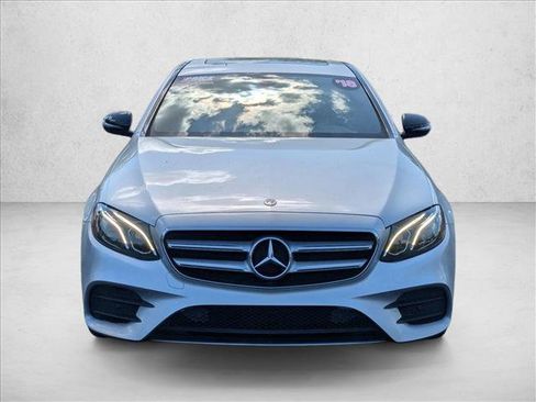 Used 2018 Mercedes-Benz E 400 E 400 image 2