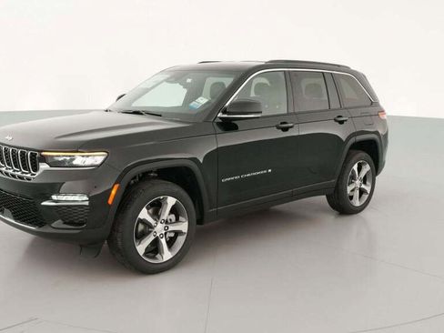New 2025 Jeep Grand Cherokee Limited w/ Trailer Tow Package image 1