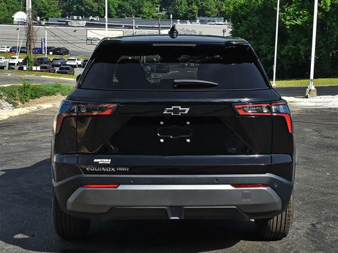 New 2026 Chevrolet Equinox LT AWD/4WD image 7