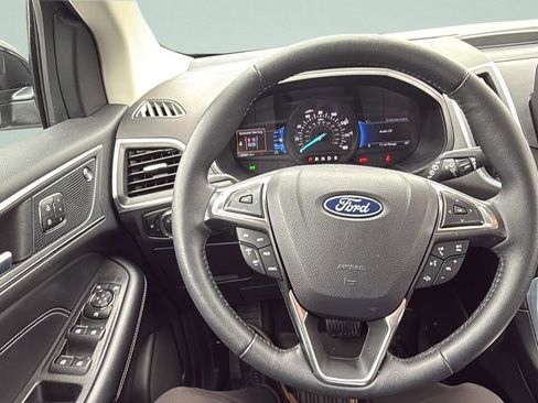 Certified 2024 Ford Edge Titanium AWD/4WD image 24