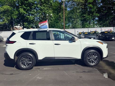 Used 2021 Nissan Rogue S FWD image 5