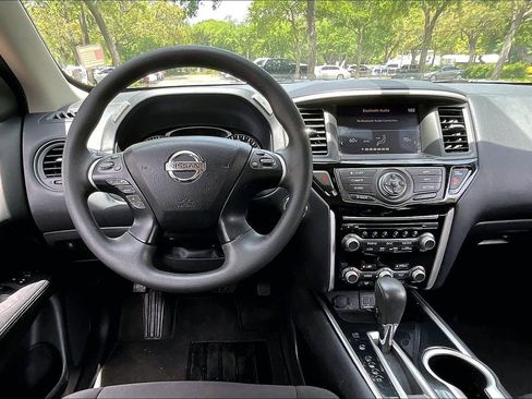 Used 2020 Nissan Pathfinder S FWD image 8