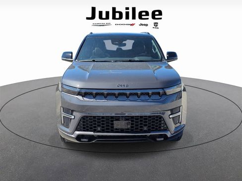 New 2026 Jeep Grand Wagoneer 4WD image 2