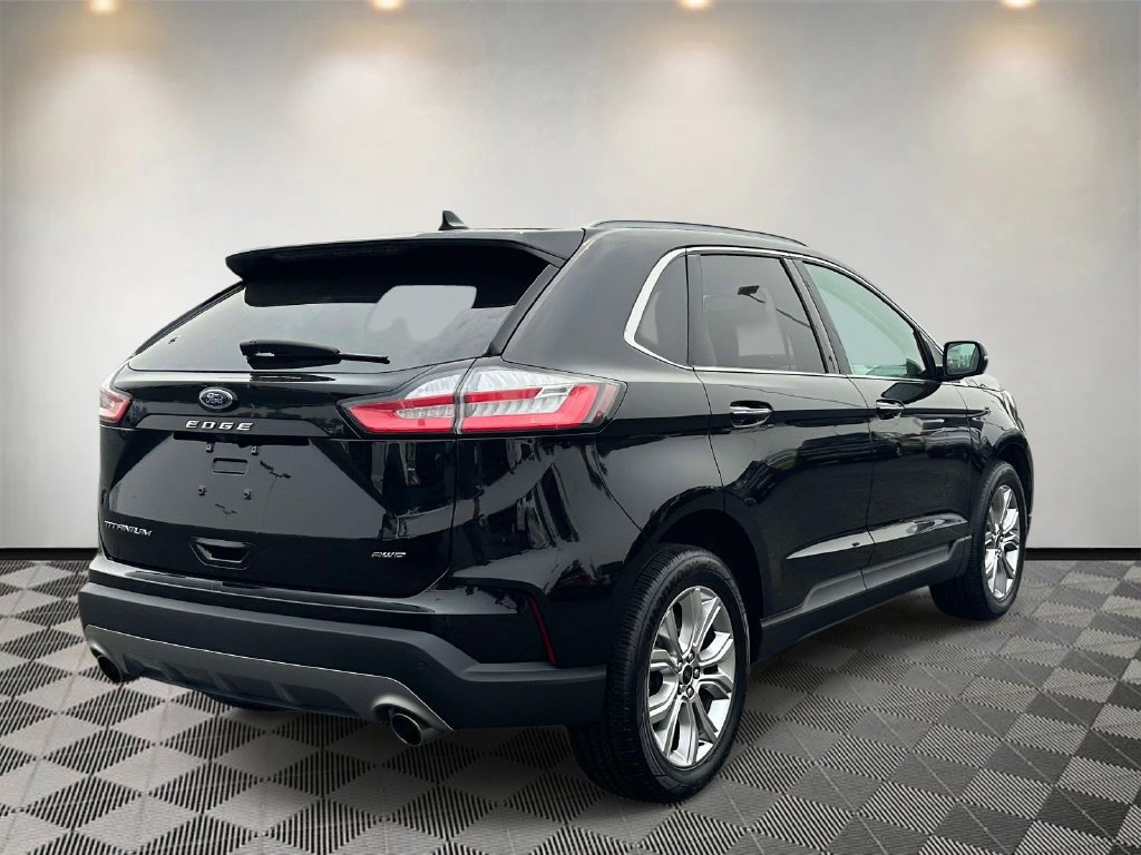 Certified 2024 Ford Edge Titanium AWD/4WD image 4