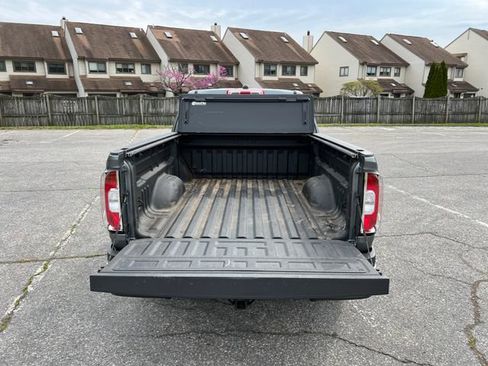 Used 2020 GMC Canyon SLE w/ Elevation Edition AWD/4WD image 28