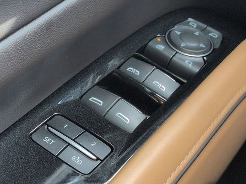 Used 2023 Cadillac Escalade Premium Luxury w/ LPO, Radiant Package AWD/4WD image 23