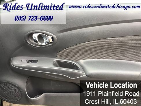 Used 2013 Nissan Versa SV w/ Convenience Pkg image 22