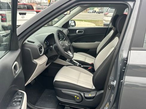 New 2026 Hyundai Venue SEL FWD image 10