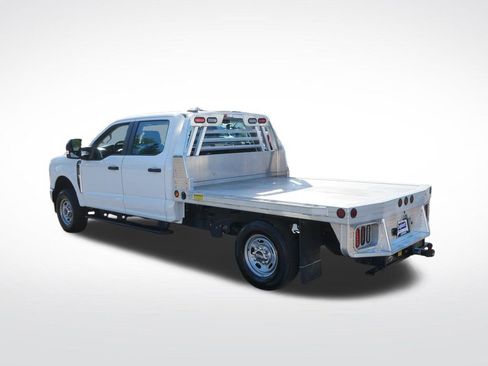 Used 2023 Ford F250 XL w/ Snow Plow Prep Package AWD/4WD image 7