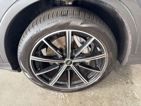 Used 2022 Audi Q7 3.0T Premium Plus AWD/4WD image 11