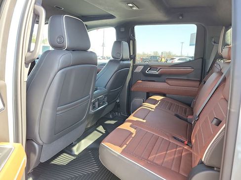 Used 2023 GMC Sierra 1500 Denali Ultimate image 7