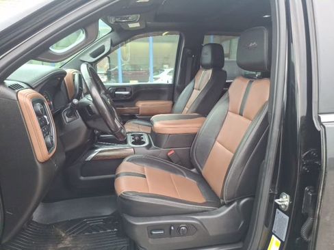 Used 2023 Chevrolet Silverado 2500 High Country w/ Z71 Off-Road Package image 9