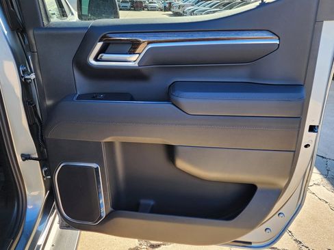New 2026 GMC Sierra 1500 Elevation w/ LPO, Elevation Black Package image 39