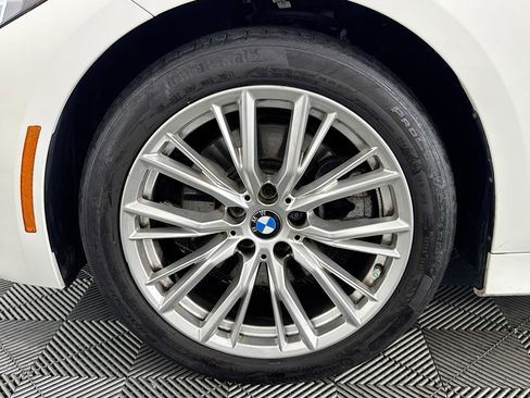 Used 2023 BMW 330i xDrive Sedan w/ Premium Package image 37