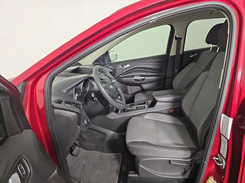 Used 2017 Ford Escape SE FWD image 12
