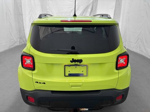 Used 2018 Jeep Renegade Altitude AWD/4WD image 5