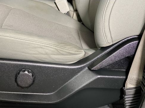 Used 2019 Ford F250 XL w/ STX Appearance Package AWD/4WD image 13