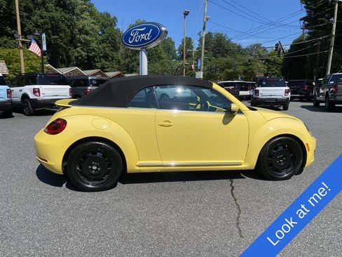 Used 2013 Volkswagen Beetle 2.5 FWD image 8