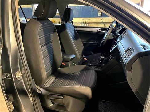 Used 2022 Volkswagen Tiguan S image 7