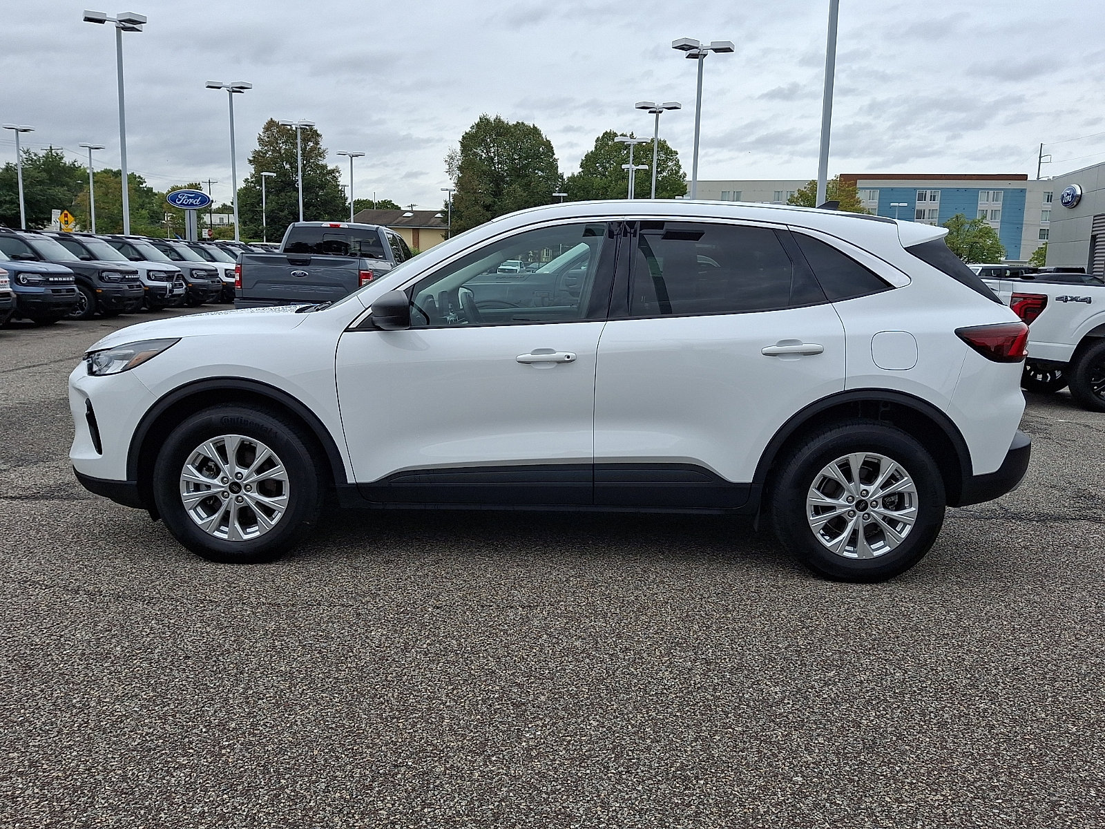Certified 2023 Ford Escape Active AWD/4WD image 6