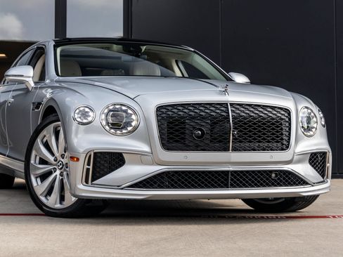 Used 2026 Bentley Flying Spur Plug-In Hybrid AWD/4WD image 5