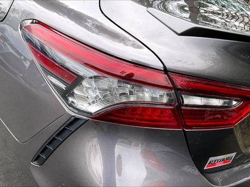 Used 2023 Toyota Camry XSE FWD image 27