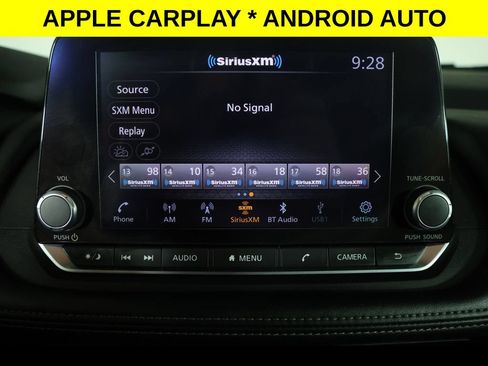 Used 2024 Nissan Rogue SV FWD image 4