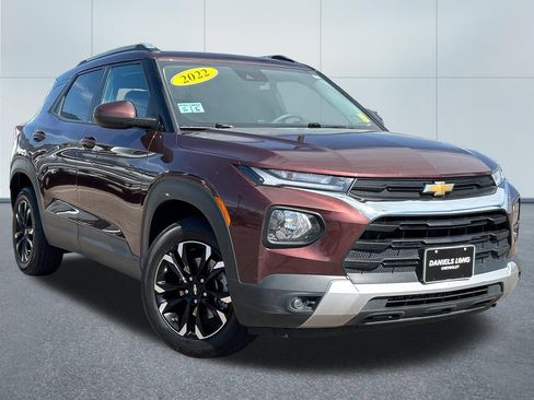 Used 2022 Chevrolet TrailBlazer LT w/ LPO, Blackout Package AWD/4WD image 33