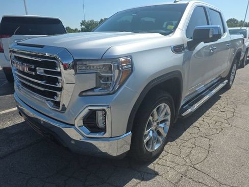Used 2019 GMC Sierra 1500 SLT w/ SLT Premium Plus Package AWD/4WD image 5