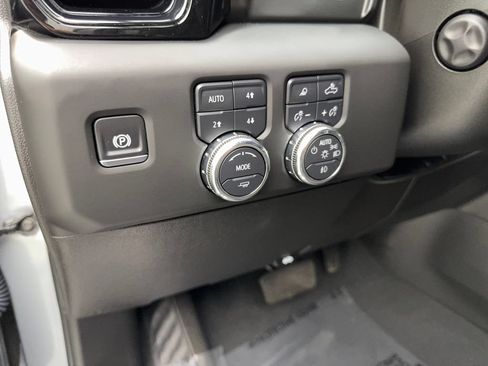 Used 2025 GMC Sierra 1500 AT4 w/ AT4 Premium Package AWD/4WD image 55